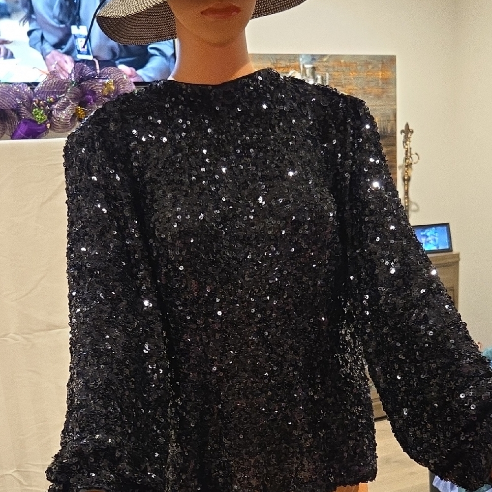 Flying Tomato Classic Black Garment